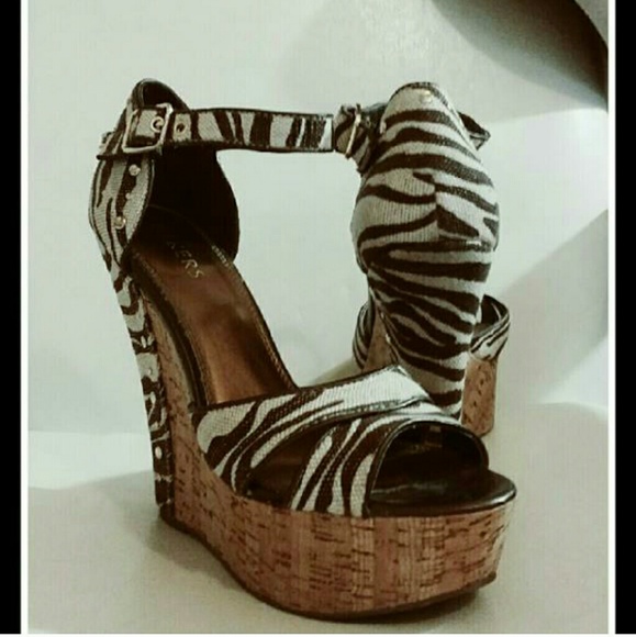 Zebra Wedges💕