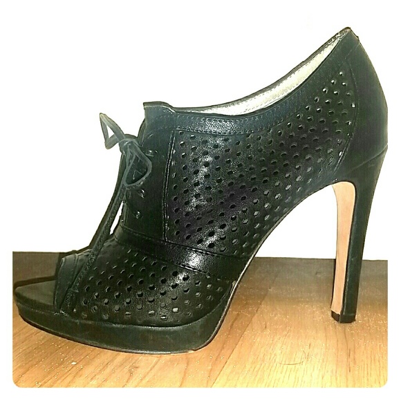 Vince camuto open-toe see thru heels