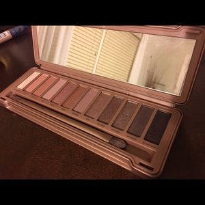 Naked 3 palette