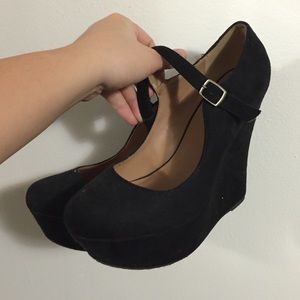 Maryjane wedges