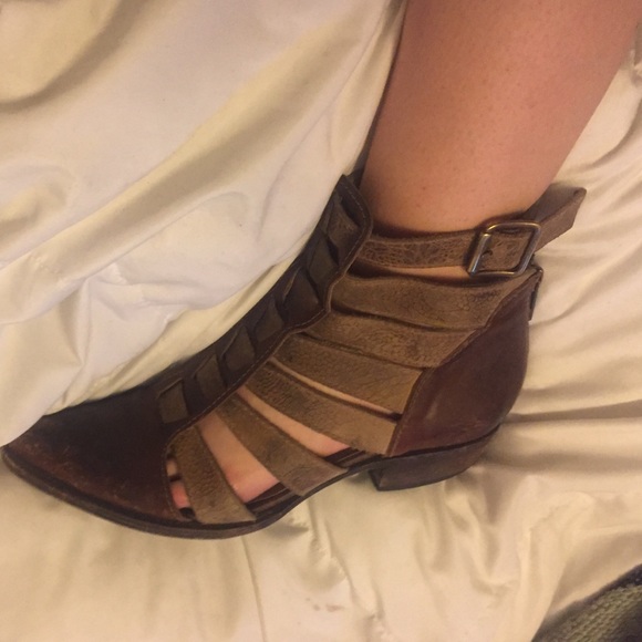 Steve Madden free birds