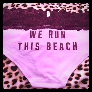 VS PINK PANTY - MEDIUM