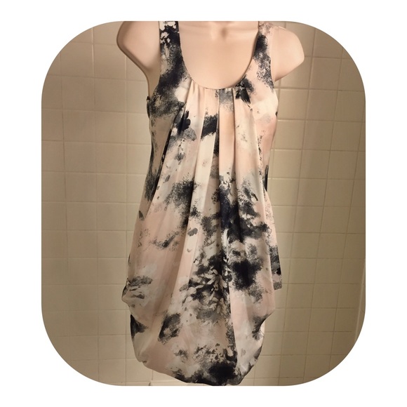 H&M Dresses & Skirts - Sleeveless Silky Pink & Black H&M Bubble Dress