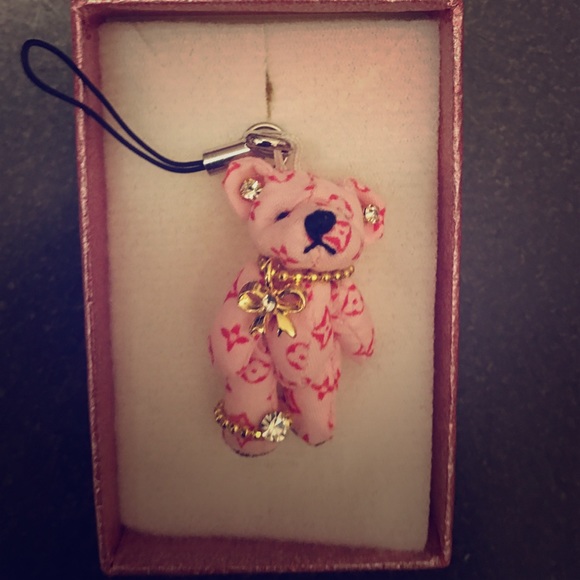 Cute bear phone charm.