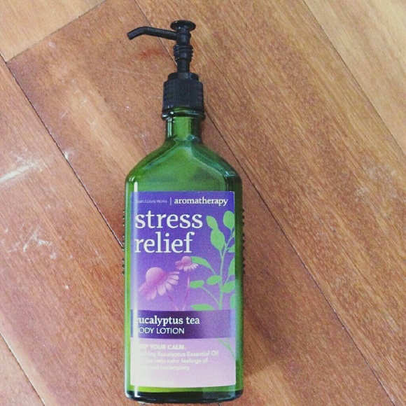 🚫SOLD🚫BathandBodyWorks Stress Relief Lotion