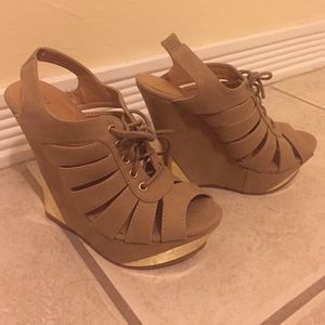 Taupe strappy wedges