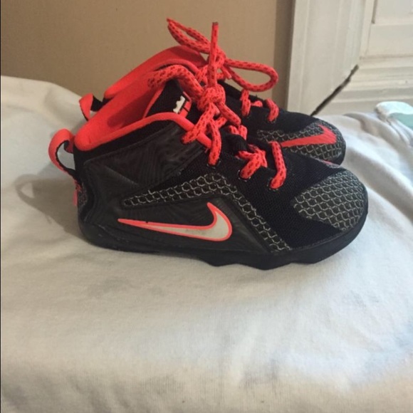 Toddler Lebron 12 sneakers