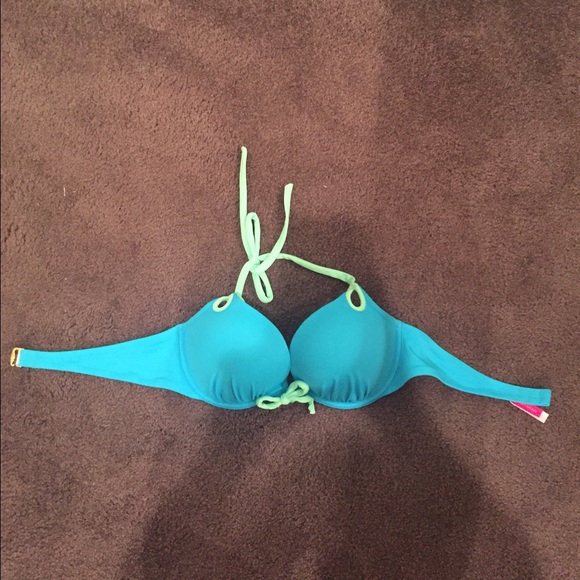 Push up Victoria's Secret bikini top