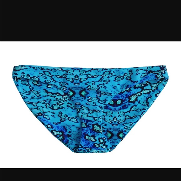 ISO Mikoh Zuma bottoms in reef size medium