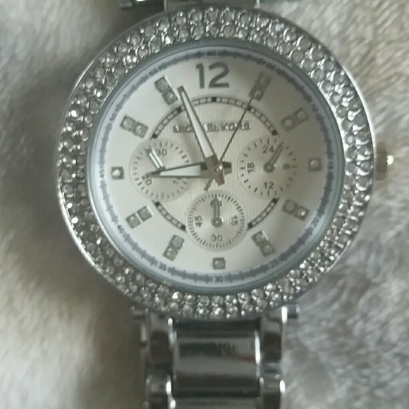 **Sold**Watch - Picture 2 of 3