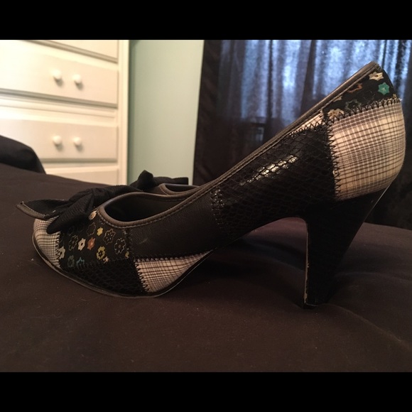 Cute and Fun Heels with Bows