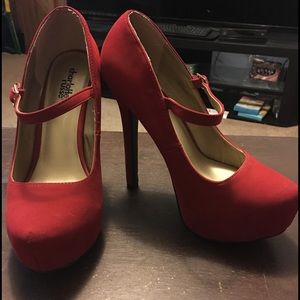 Red Pumps!