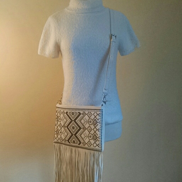 **HP Total Trendsetter**  Charming Charlie Purse - Picture 1 of 3