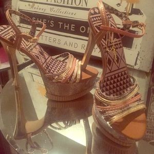 Jessica Simpson size 7 heels