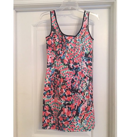Never worn NWT Lilly Pulitzer Size 2 - Picture 2 of 3