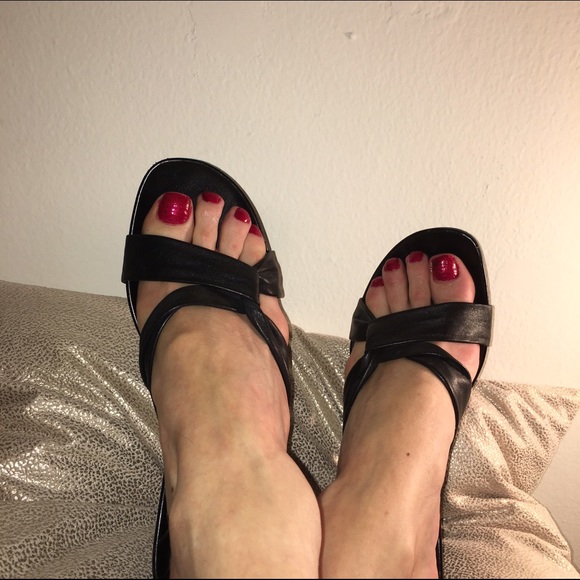 ♠️Kenneth Cole - Sandals♠️