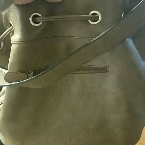 Purse - Picture 3 of 3