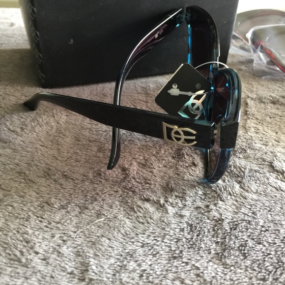 Sunglasses - Picture 3 of 3