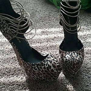 Reserved 😂High Heeled Platforms