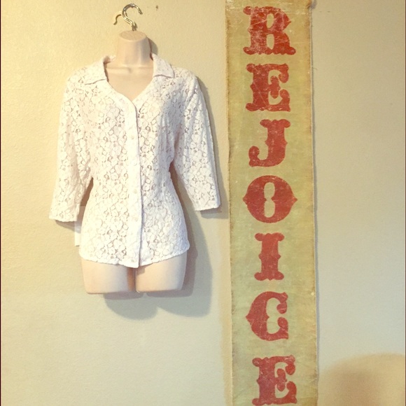 Avenue white lace shirt 14/16