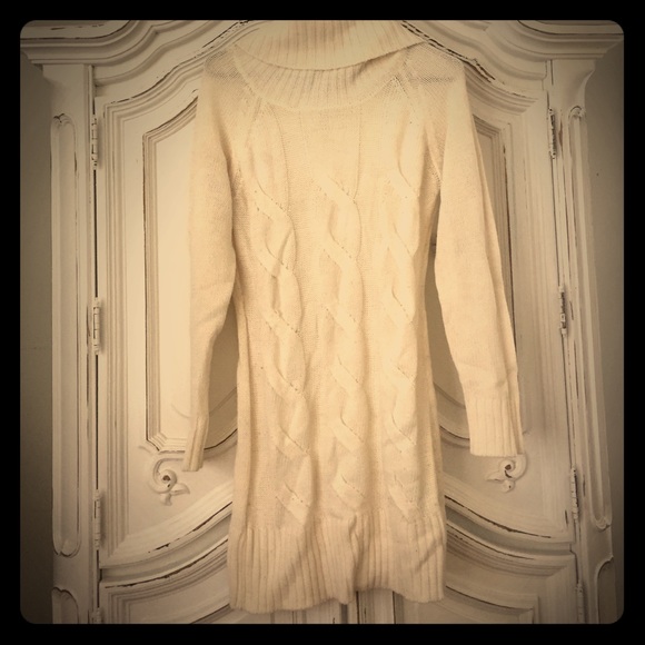 White cowl-neck knitted dress