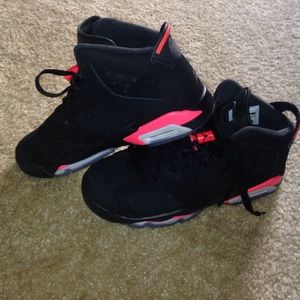 Grade School Black Infrared 6s.
