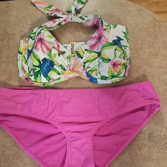 Ladies swim suit