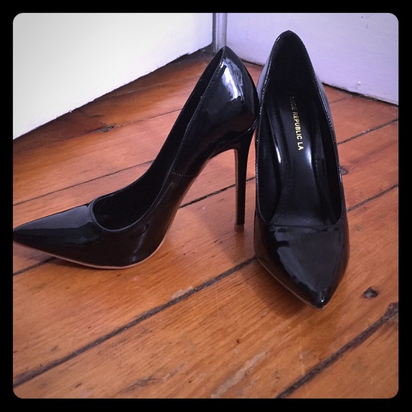 Lola shoetique black heels size 8