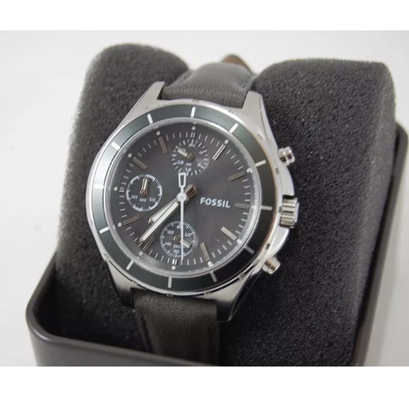 Fossil, Betsey Johnson, Marc Jacobs & more! - Picture 4 of 4