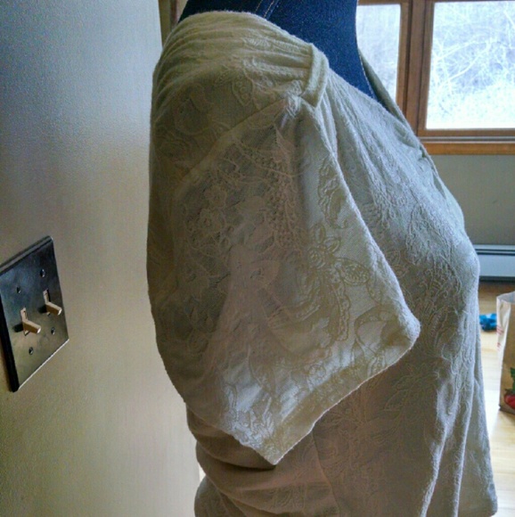 Textured top - Picture 3 of 4