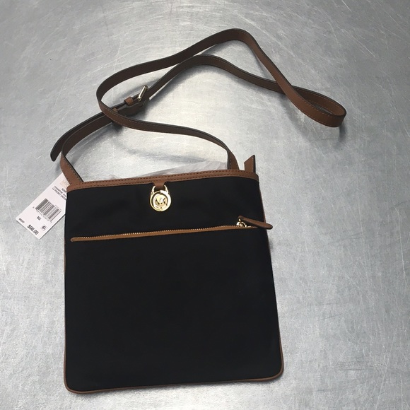 Michael Kors Kempton black crossbody