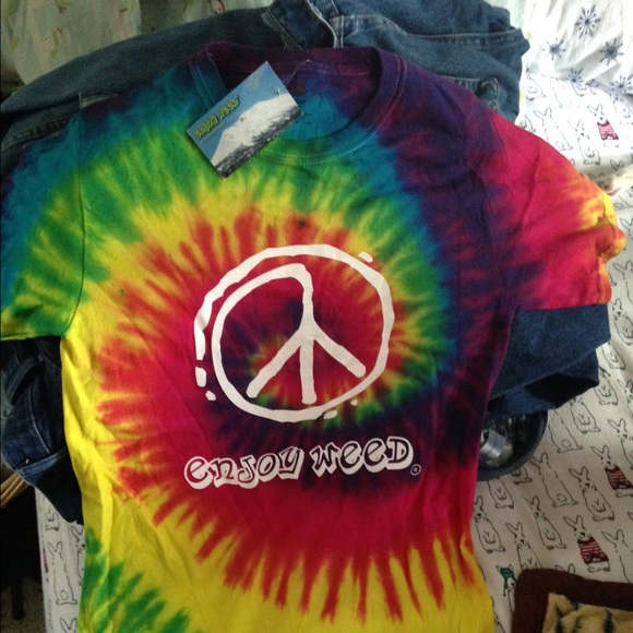 nwt tie dye small t shirt