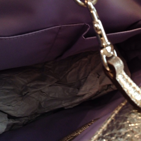 Coach Handbag... Soft beige and gold. - Picture 4 of 4