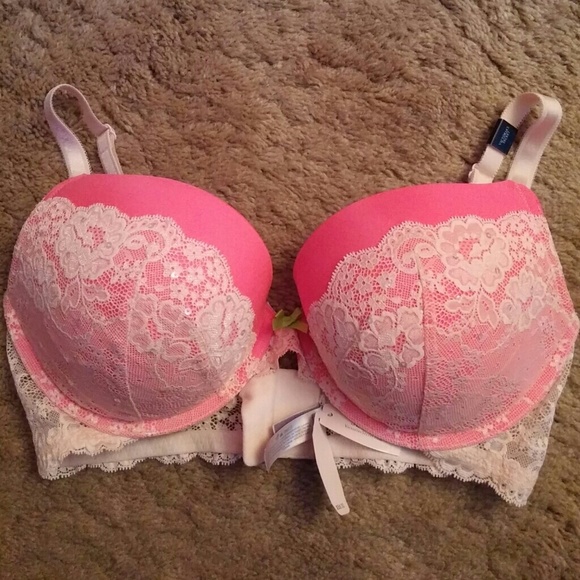 Victoria Secret Other - Victoria's Secret pretty push up wire bra nwt 36DD