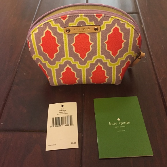 NWT adorable Kate Spade make up bag