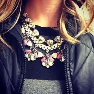 Beautiful Stella and Dot Callie Necklace