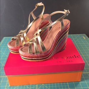 Kate Spade Lindsey Gold/Rainbow Wedge 7 1/2 M