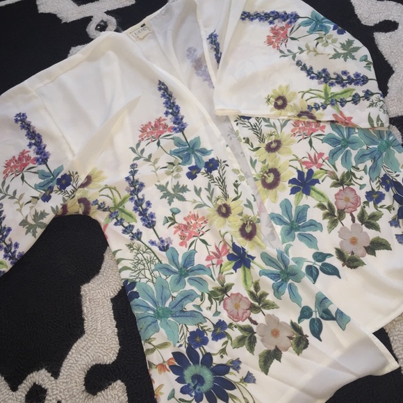 PacSun Other - Pac sun kimono