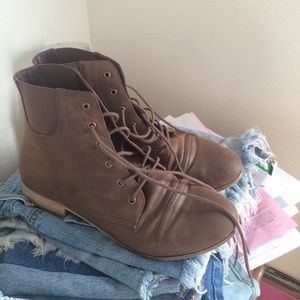 BDG Urban outfitters boots