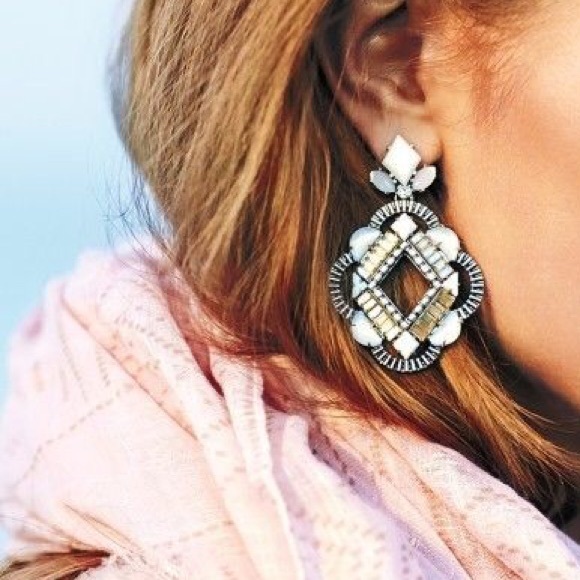 Stella and Dot Kaia Chandelier Earrings