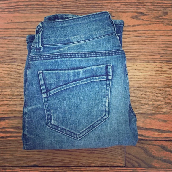 Delias Bailey styled jeans!