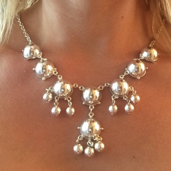 Silver statement necklace - Picture 3 of 3