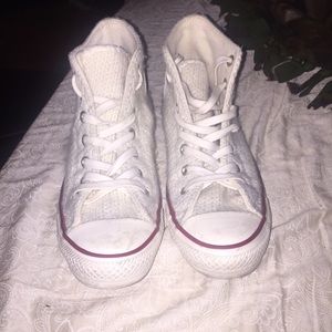 White knit converse
