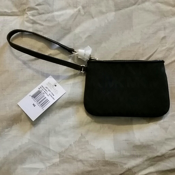 MK wristlet BNWT