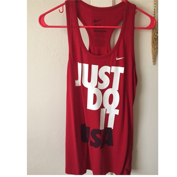 NIKE workout tank