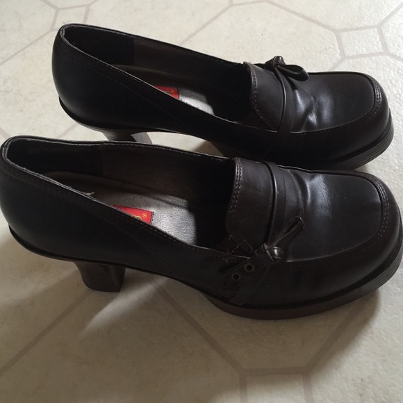 High heal brown dress shoes!