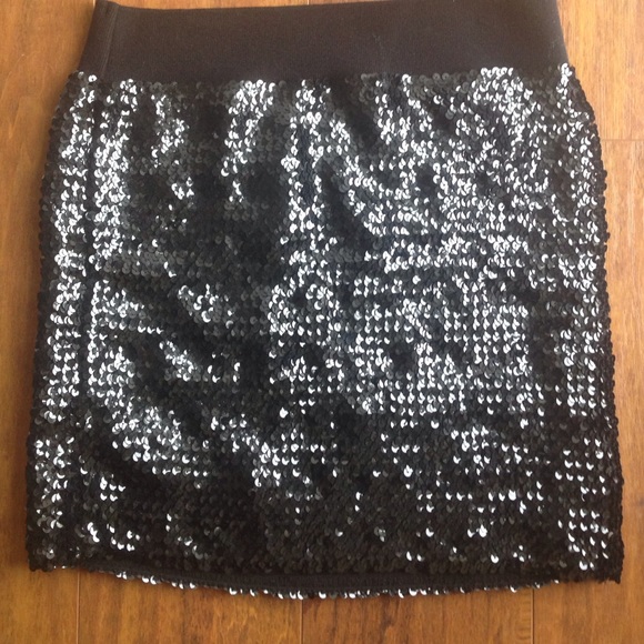 Black Sequin Skirt - Picture 3 of 4