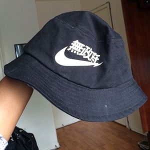 NIKE BUCKET HAT !!