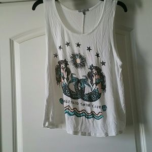 Very cute muscle tank