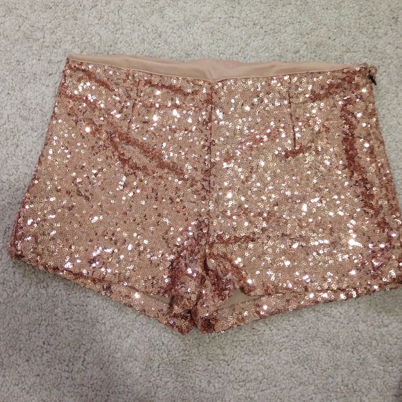 Hot pants!!